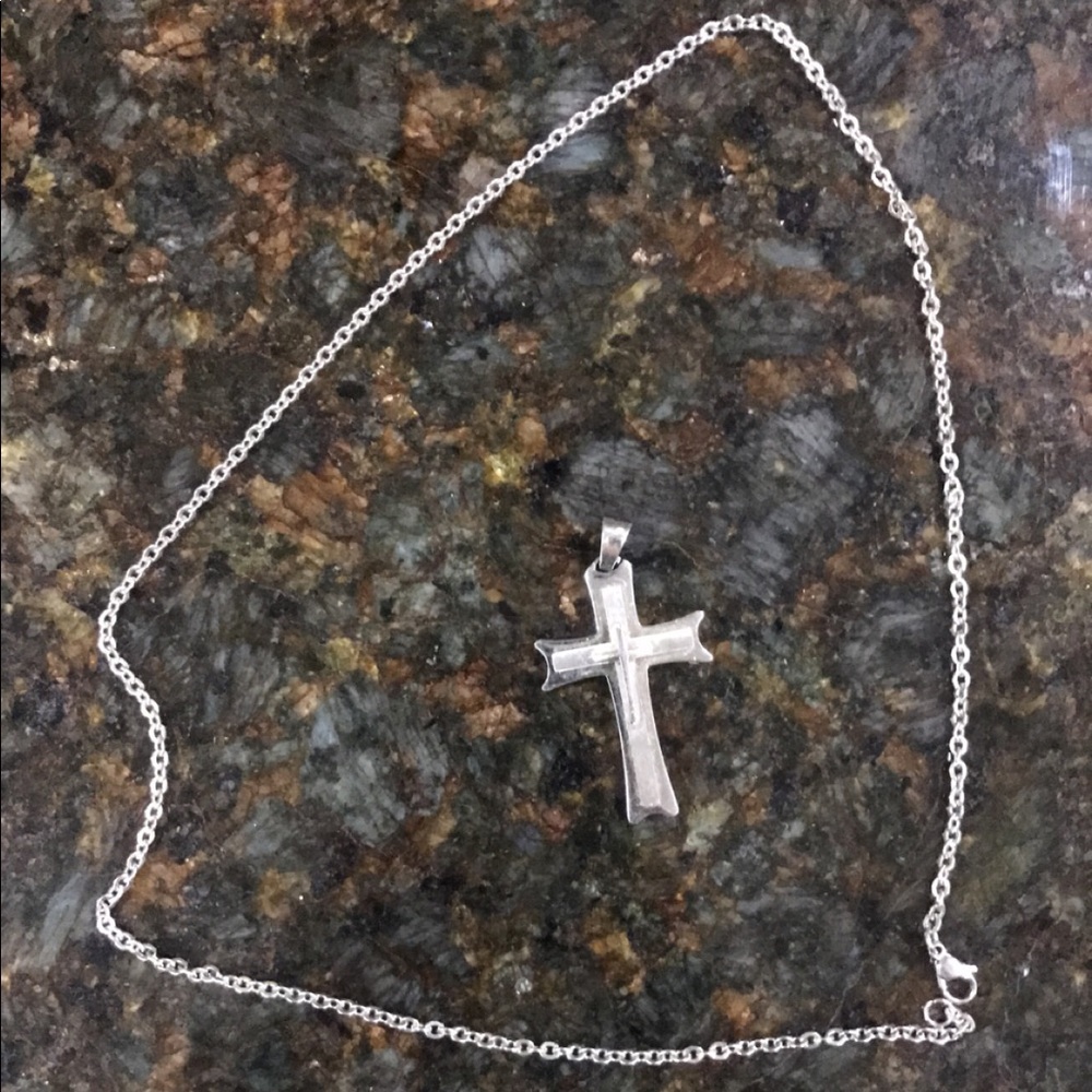 Silver cross chain